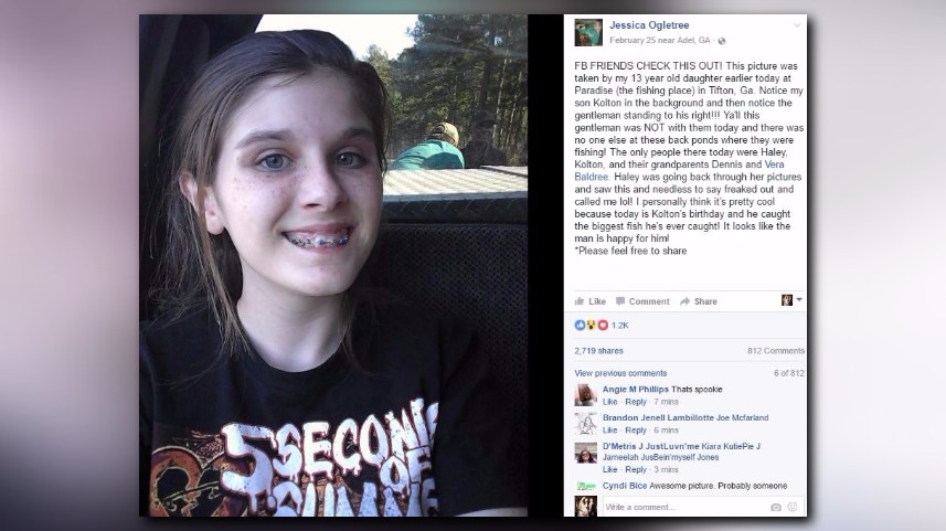 Teens Selfie Haunts Facebook With Ghostly Image